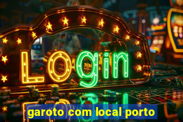 garoto com local porto